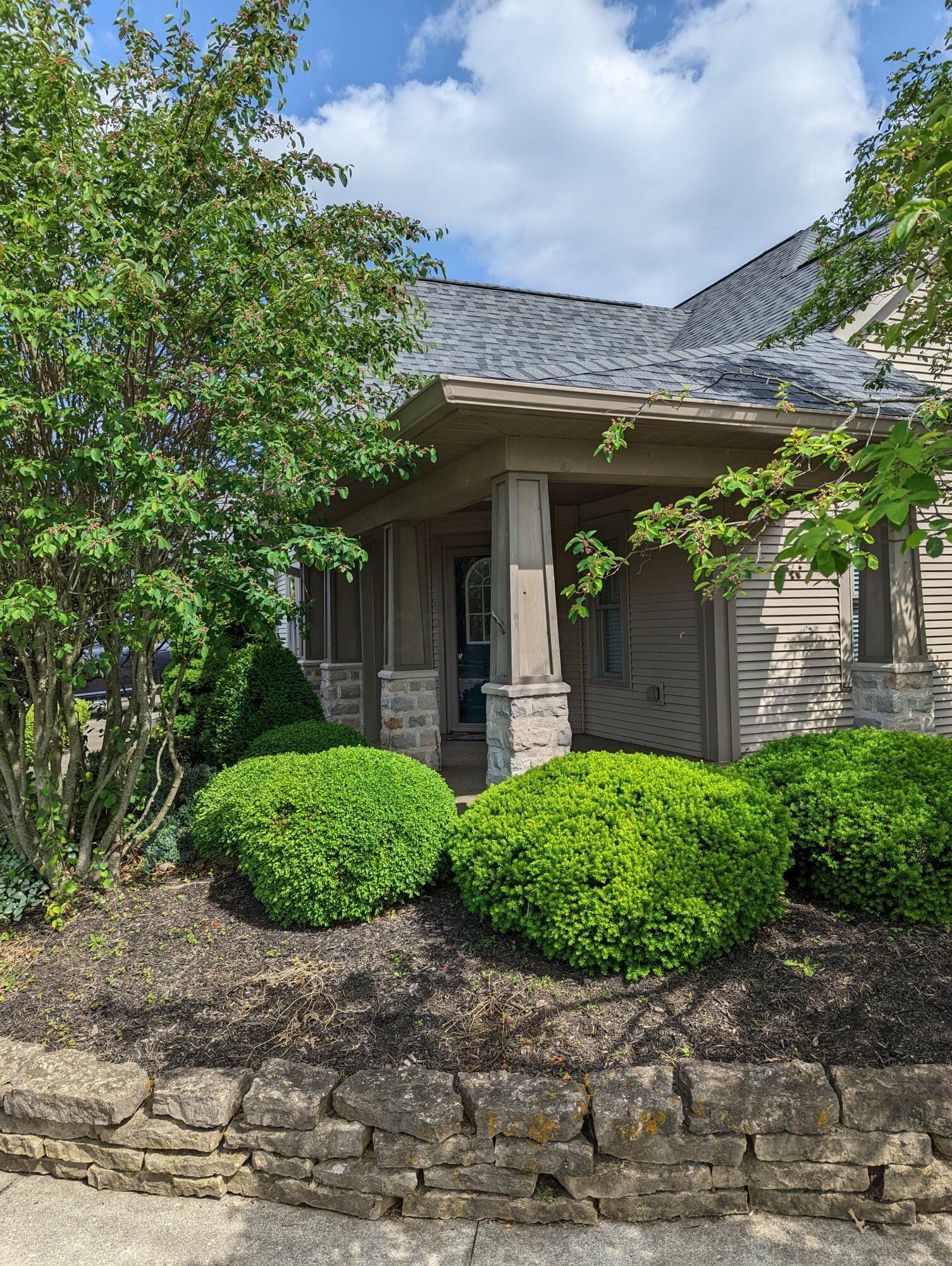 Property Photo: 470 Cottage E Grove OH 43056