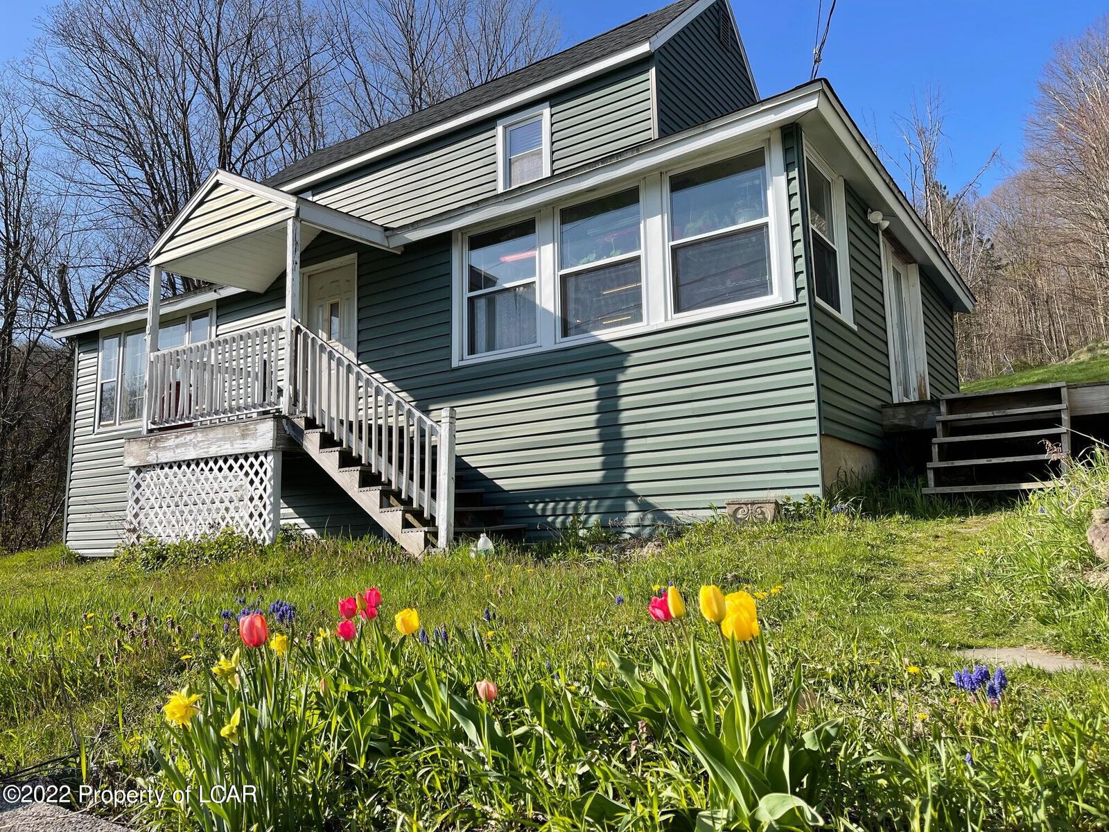 Property Photo: 109 Hill Street PA 18636