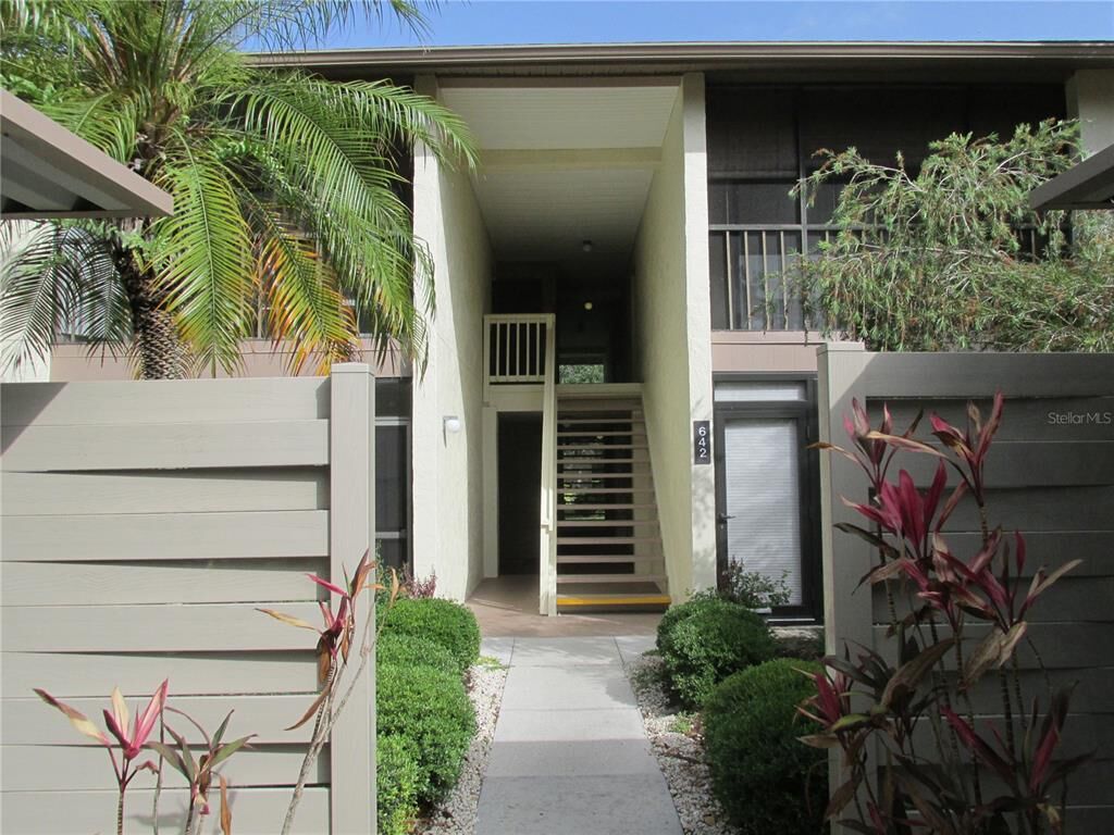 Property Photo:  642 Bird Bay Drive E 204  FL 34285 