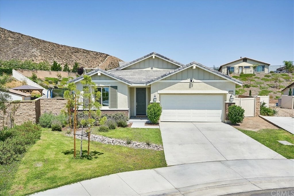 Property Photo: 28691 Cebelia Circle CA 92584