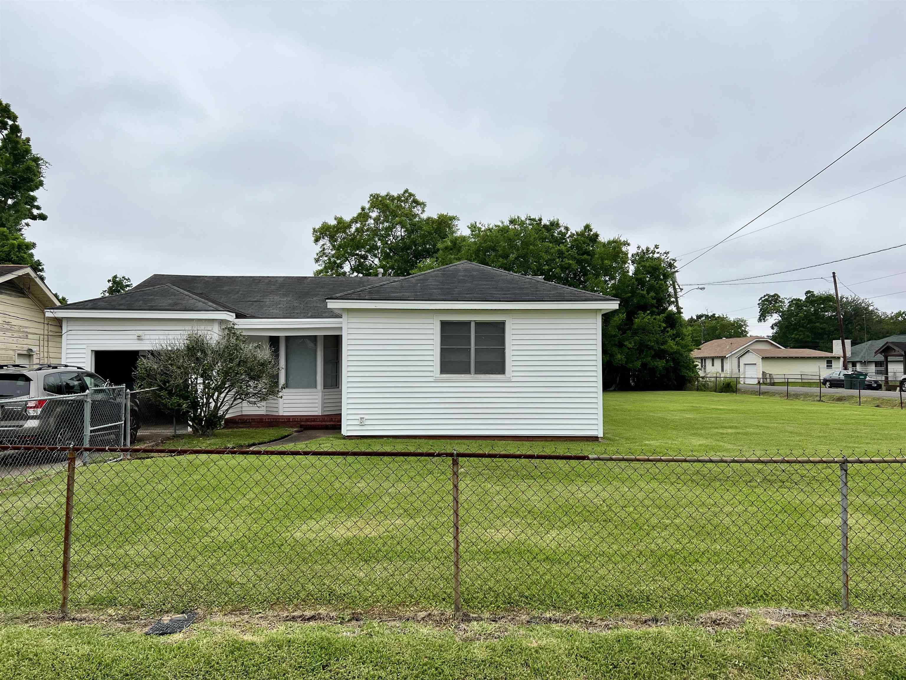 Property Photo:  3820 Marie Street  TX 77705 