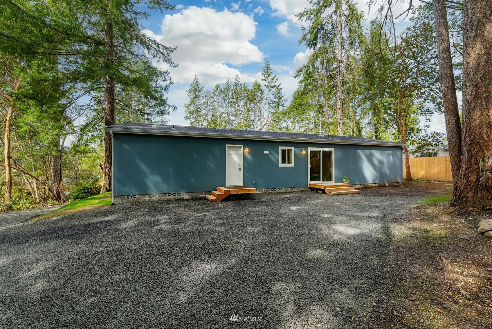 Property Photo:  940 E Trails End Drive  WA 98528 