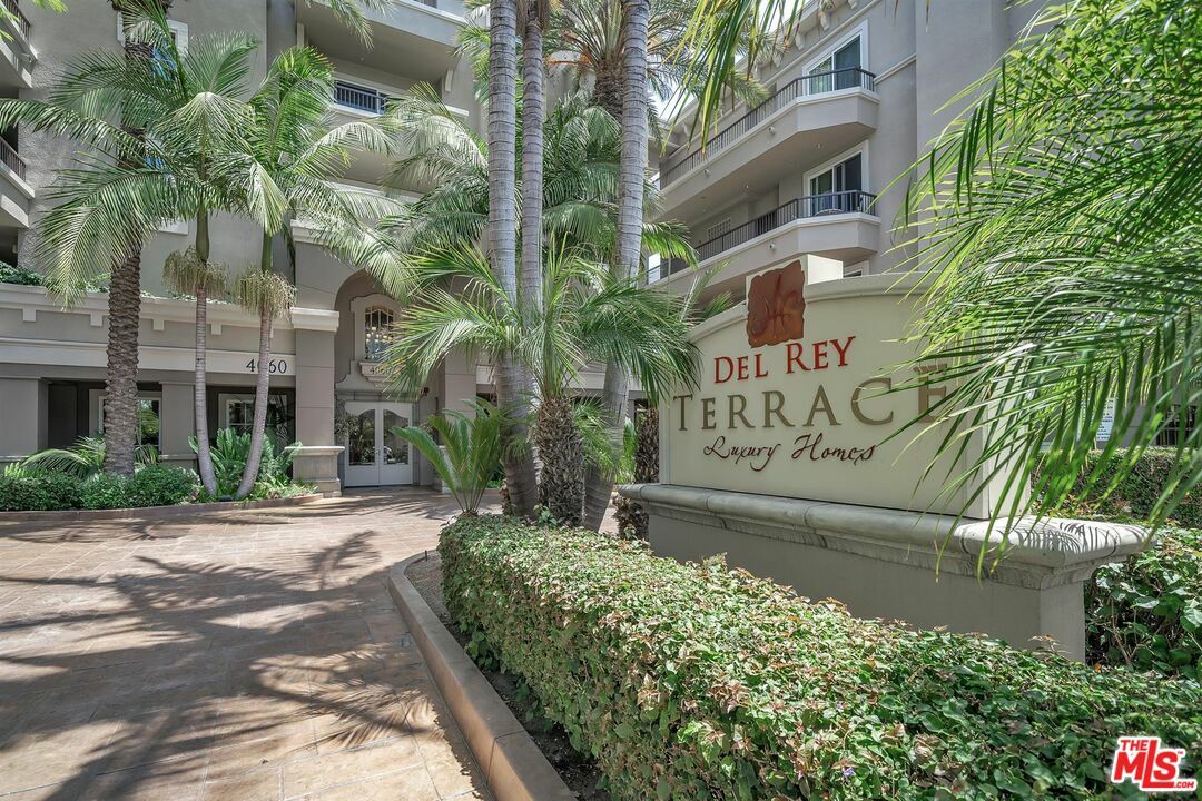 4060   Glencoe Ave 208  Marina Del Rey CA 90292 photo
