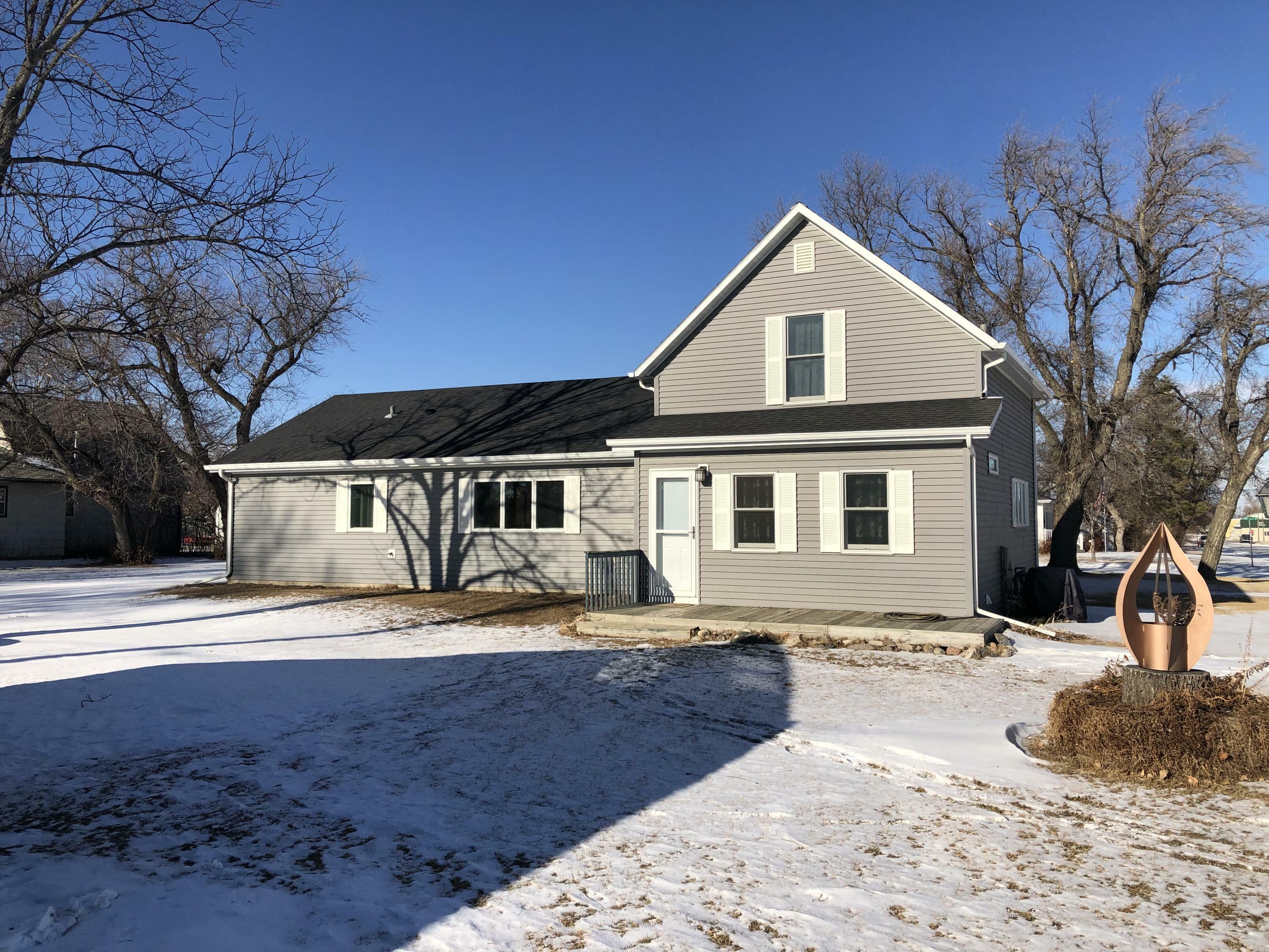 Property Photo:  1214 2nd Street S  ND 58421 