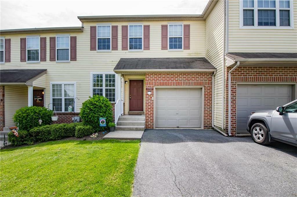 Property Photo:  7717 Cross Creek Circle  PA 18031 