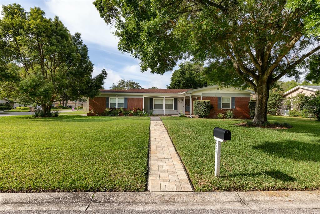 Property Photo:  629 Belmont Avenue  FL 33617 