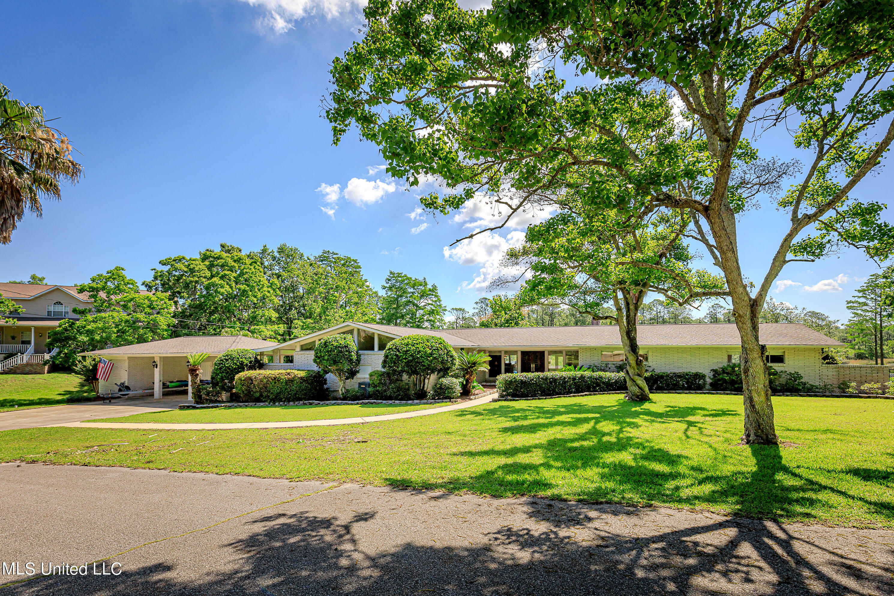 Property Photo:  4412 Scarlet Oak Road  MS 39553 