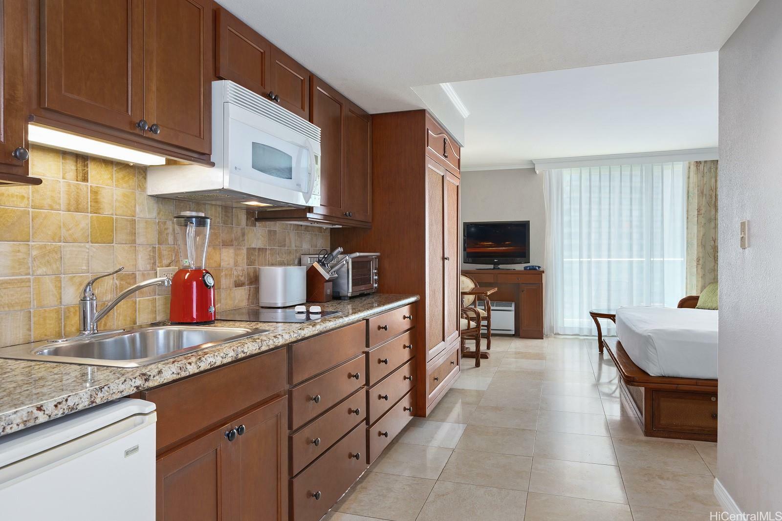 Property Photo:  2045 Kalakaua Avenue 916  HI 96815 