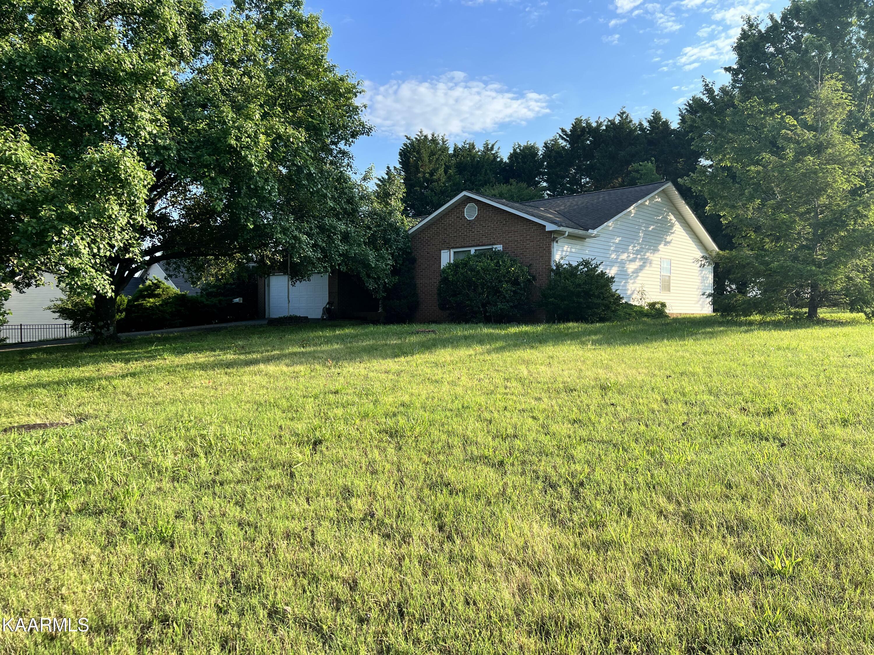 Property Photo:  304 Lavista Drive  TN 37804 