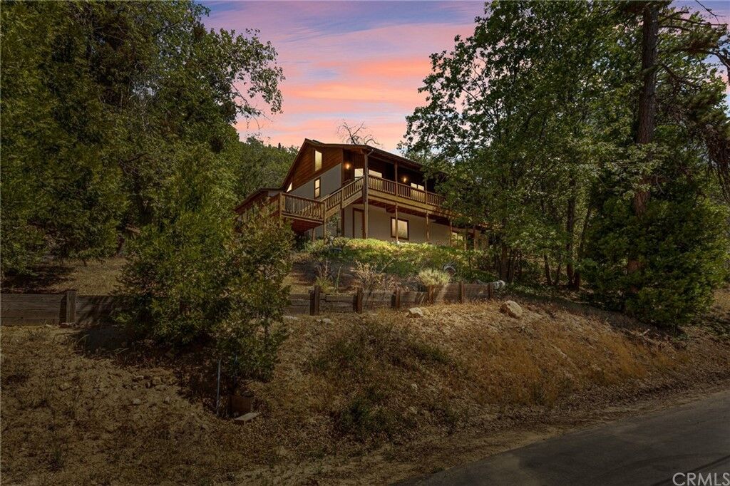 Property Photo: 77 Park Drive CA 92382