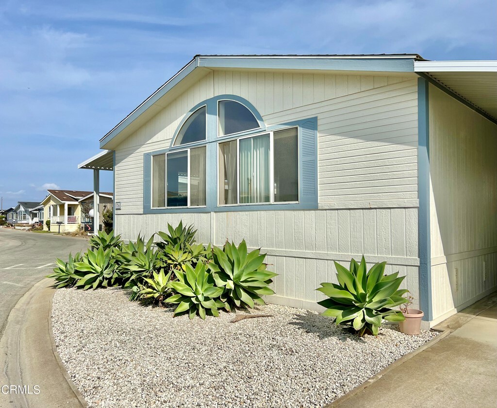 Property Photo:  5540 W 5th Street 76  CA 93035 