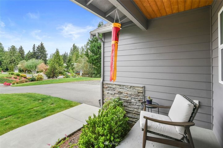 Property Photo:  2038 NE Laurie Vei Loop  WA 98370 
