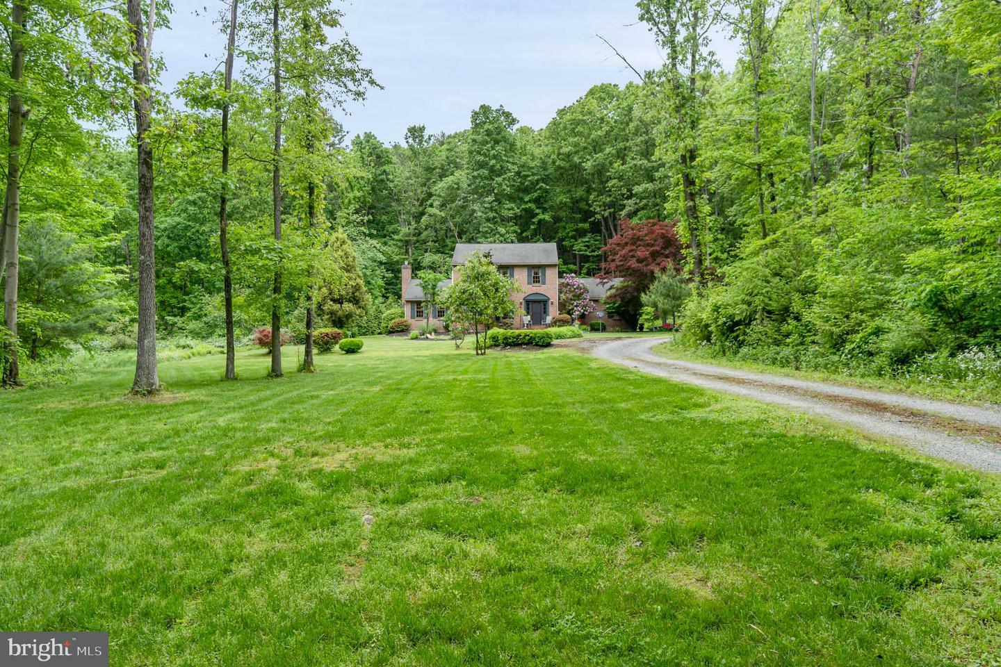 Property Photo:  1107 Club Road  PA 17045 