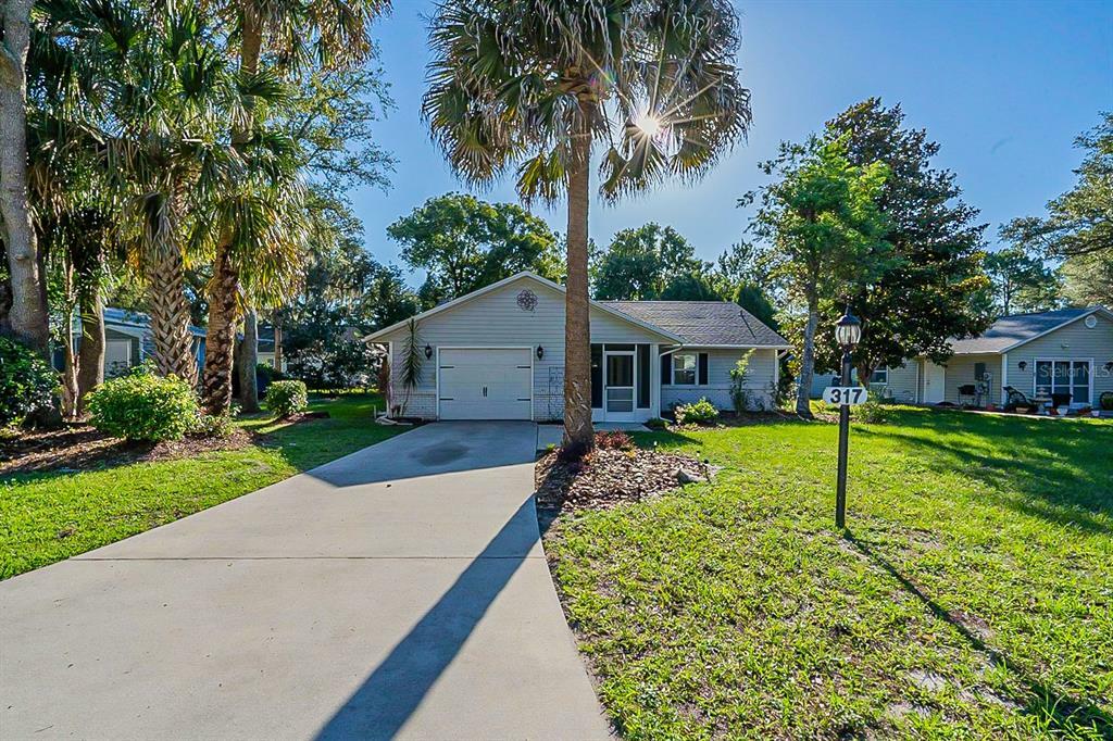 Property Photo:  317 Skye Court  FL 34788 