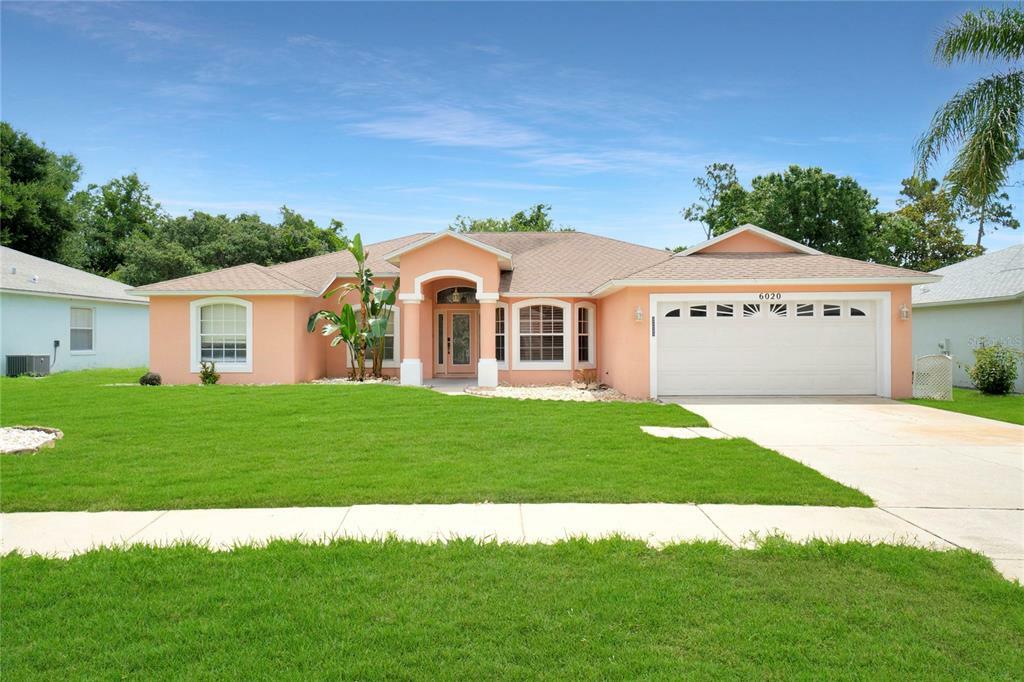 Property Photo: 6020 Spruce Point Circle FL 32128