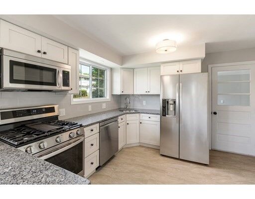 Property Photo:  7 Hilltop Road  MA 01844 