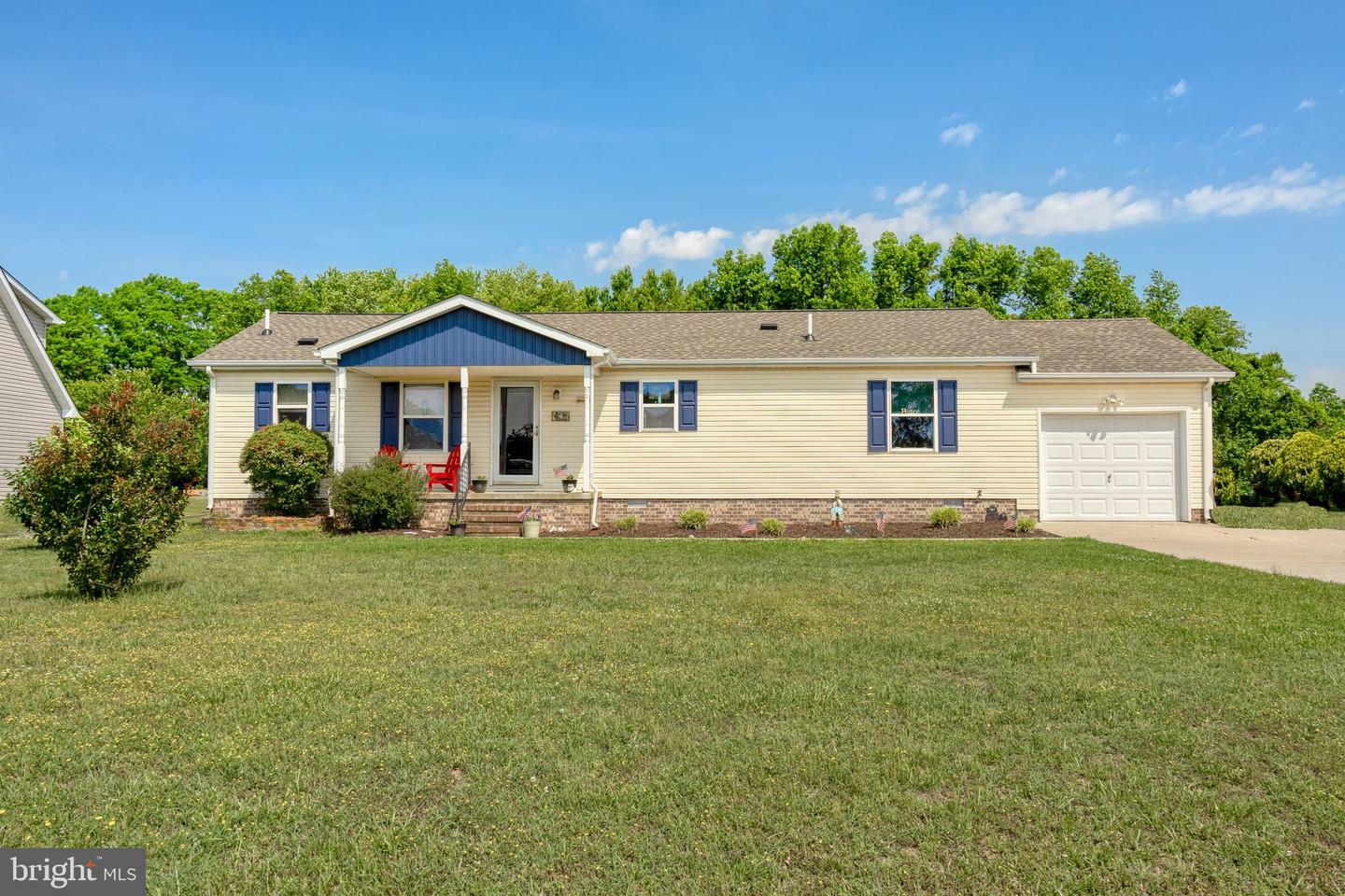 Property Photo: 31 Tradewinds Lane DE 19958