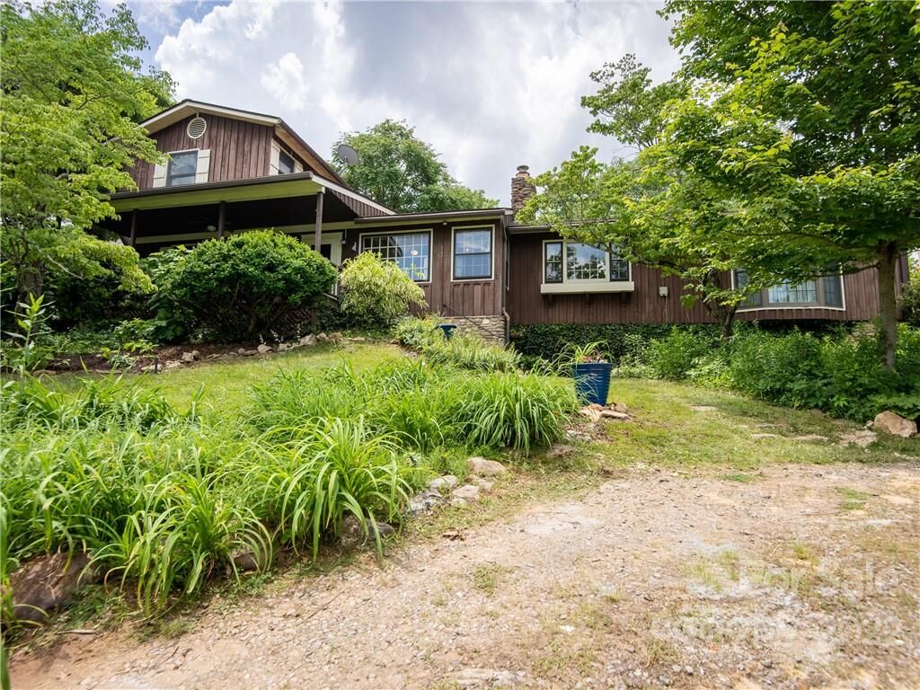 Property Photo:  14 Glenview Drive  NC 28745 