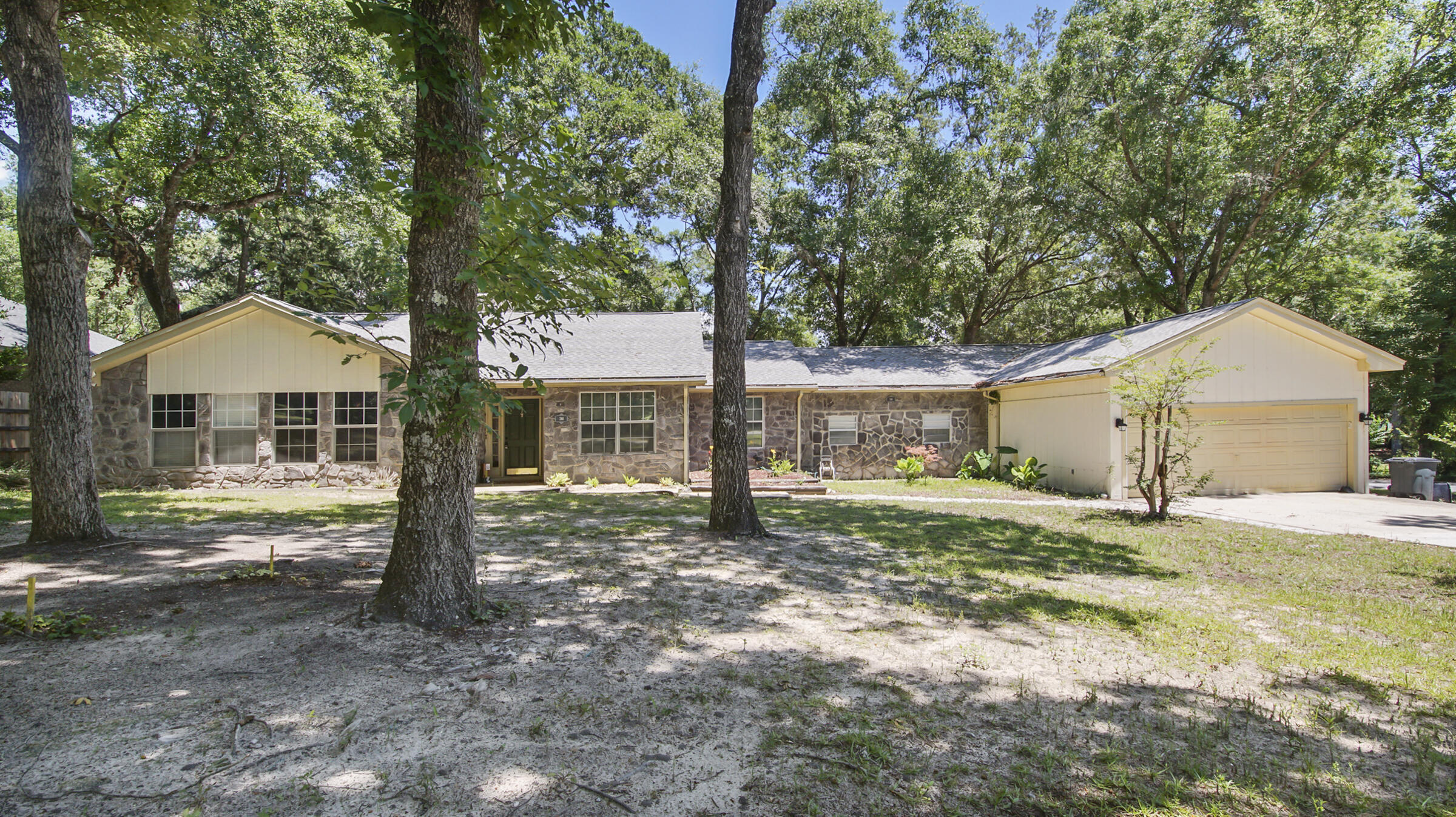 Property Photo:  248 Hickory Street  FL 32439 