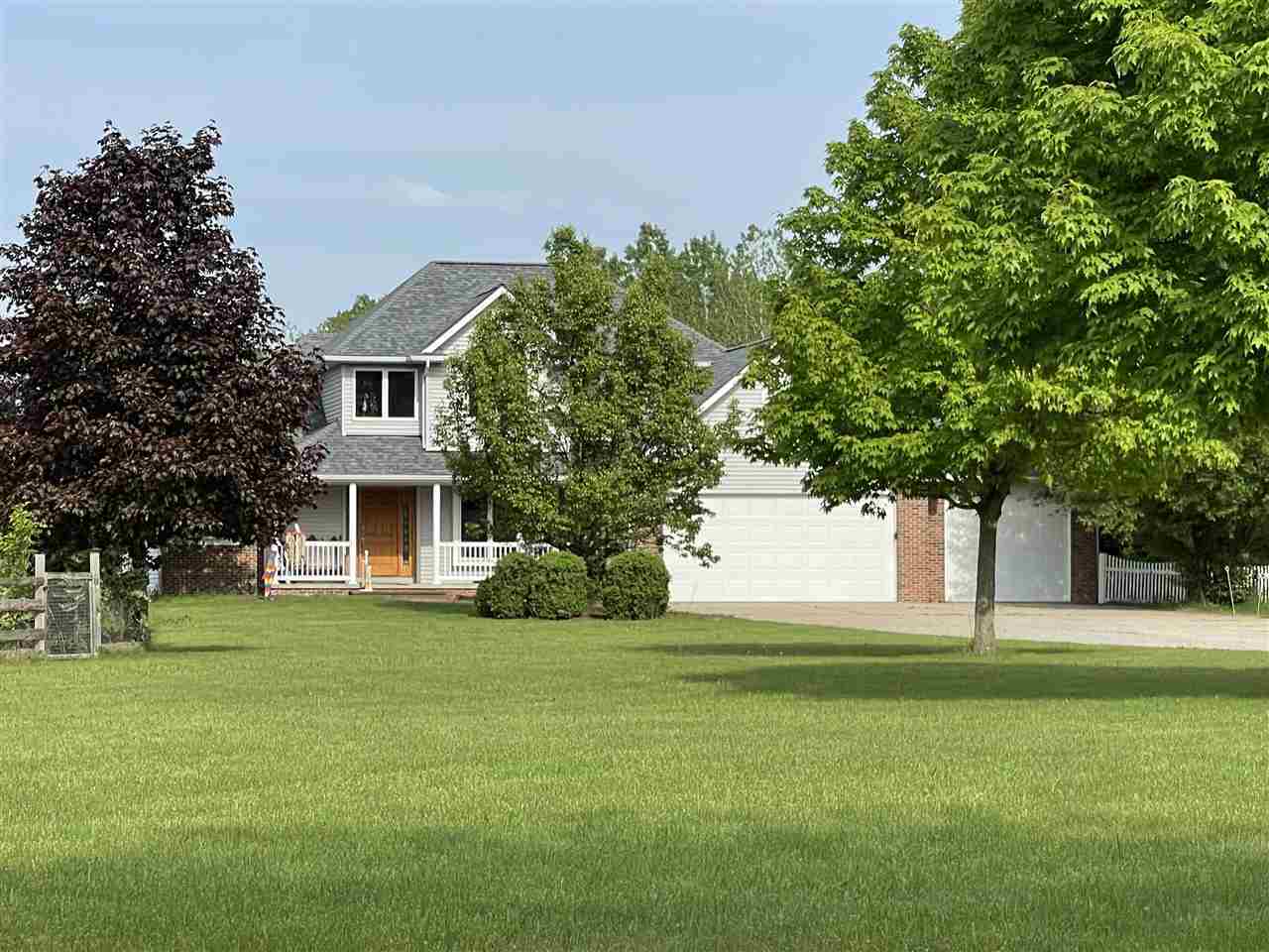 Property Photo:  1699 S Badour Road  MI 48640 