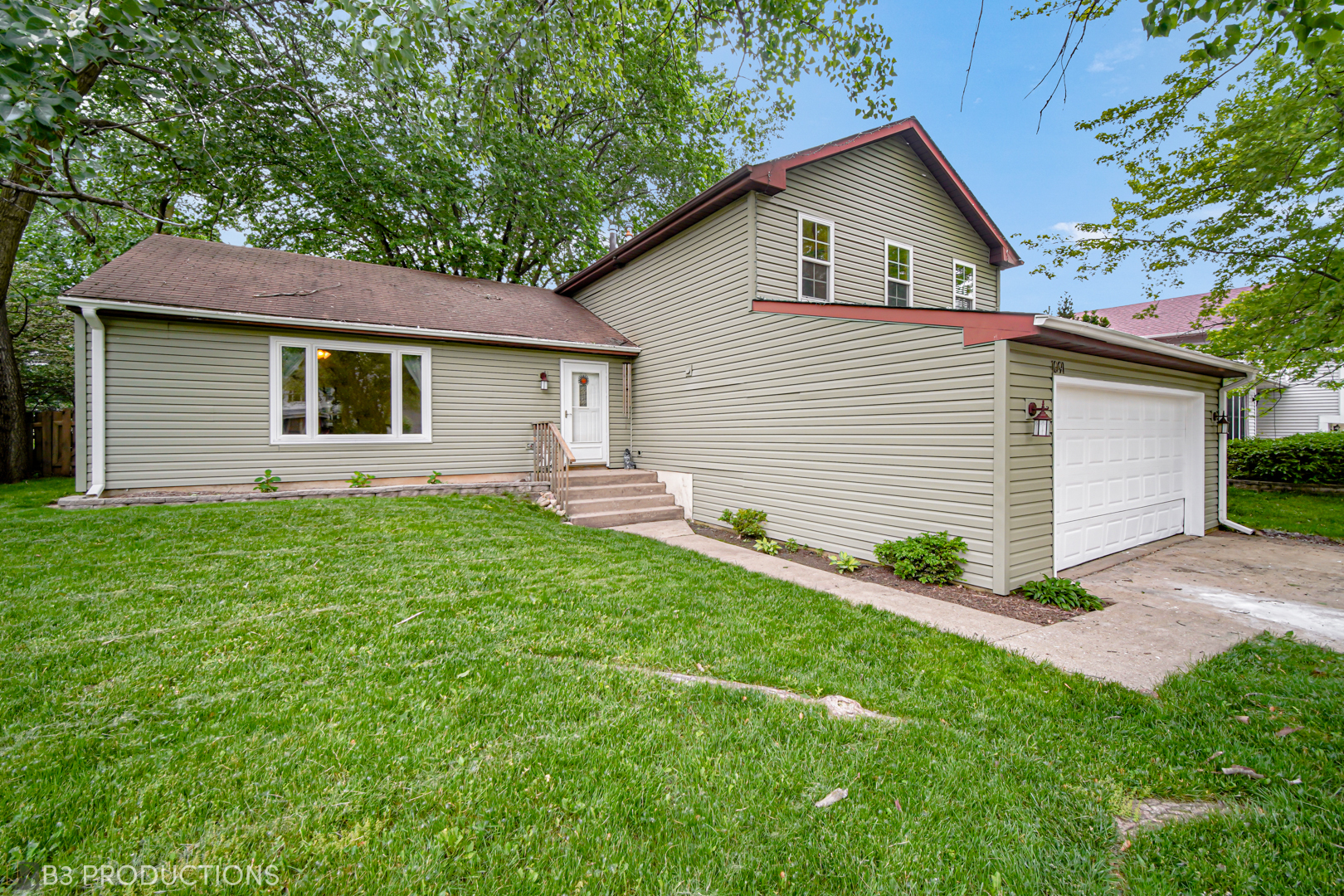 Property Photo:  1091 Churchill Drive  IL 60440 