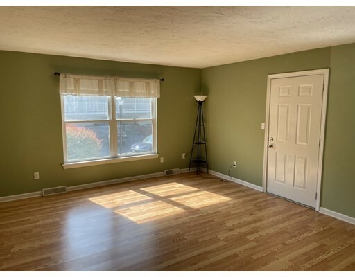 Property Photo: 425 Main St 20D MA 01749