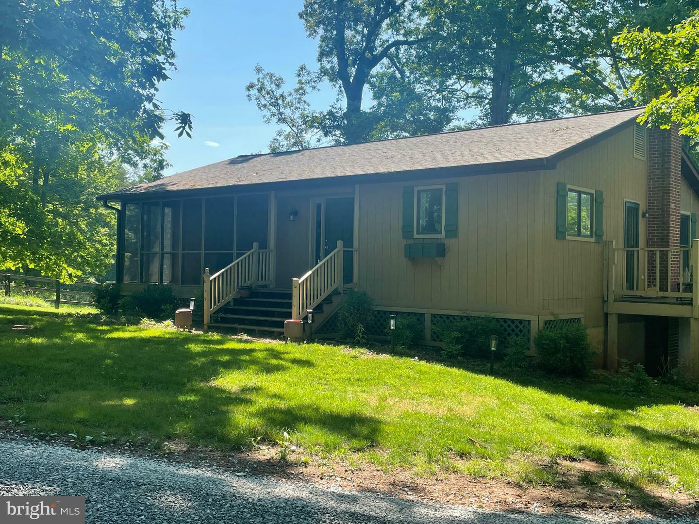 Property Photo:  8326 Diamond Hill Road  VA 20186 