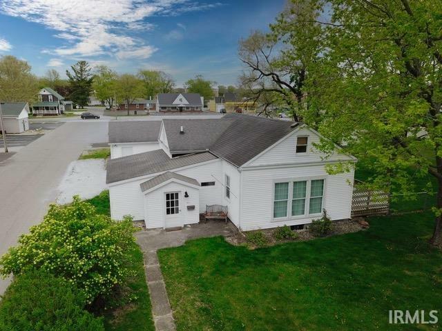 801 S Market Street  Winamac IN 46996-1548 photo