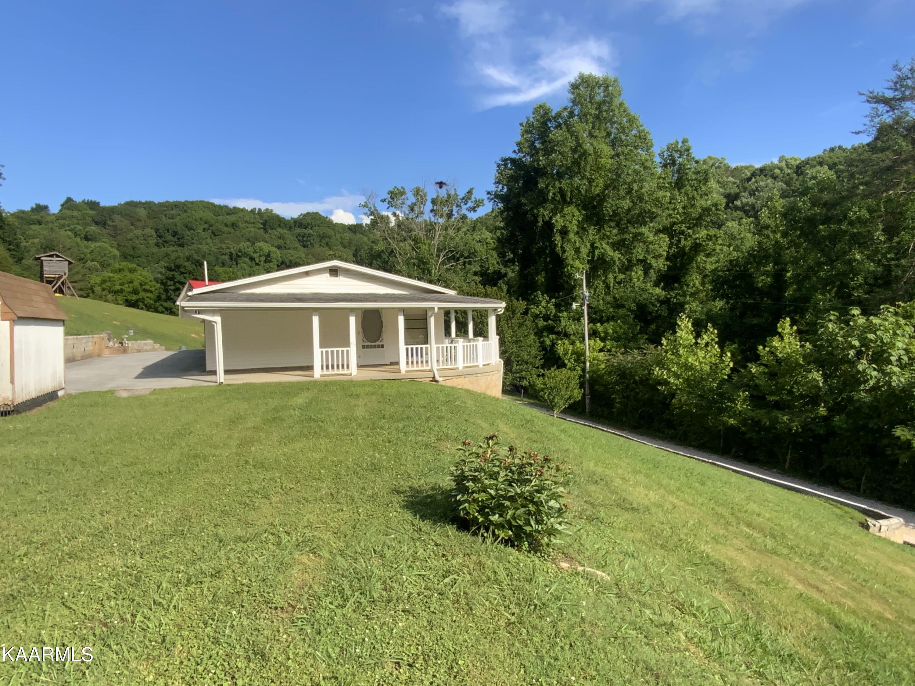 Property Photo:  251 Echo Valley Rd  TN 37769 