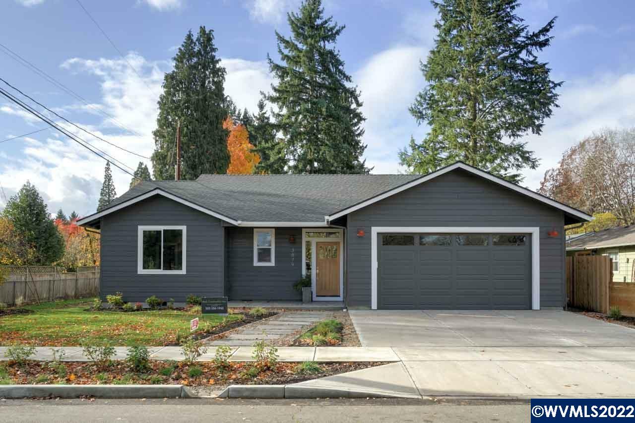 Property Photo:  3879  5th Av N  OR 97303-5928 