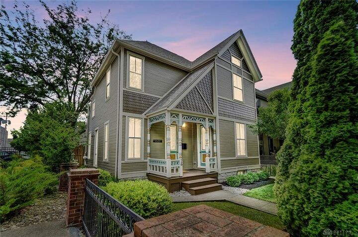 26 W McPherson Street  Dayton OH 45405 photo