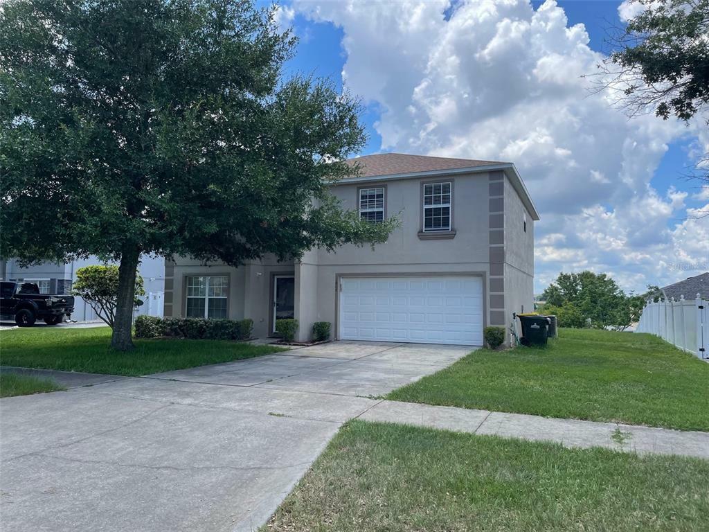 Property Photo:  1807 Valley Ridge Loop  FL 34711 