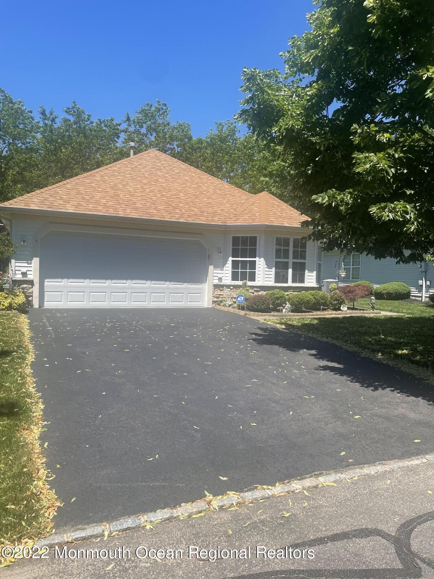 Property Photo:  4 Pine Hollow Lane  NJ 08701 