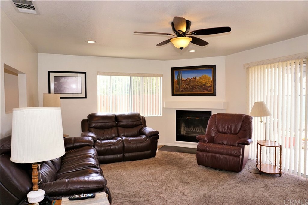 Property Photo:  23515 Vista Way  CA 92587 