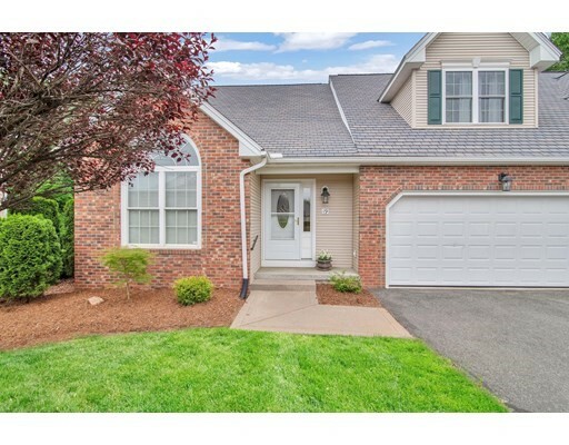 Property Photo: 19 Wynnfield Cir 19 MA 01077