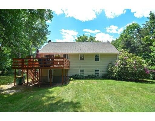 Property Photo:  6 Paula Ln  MA 02048 