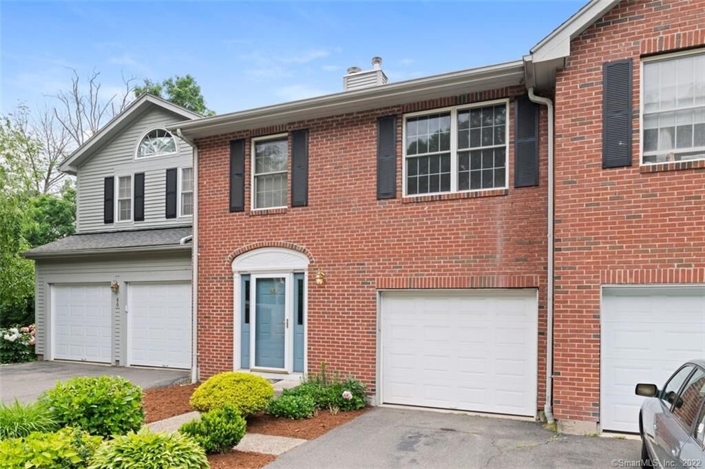 Property Photo:  88 Crown Ridge 88  CT 06111