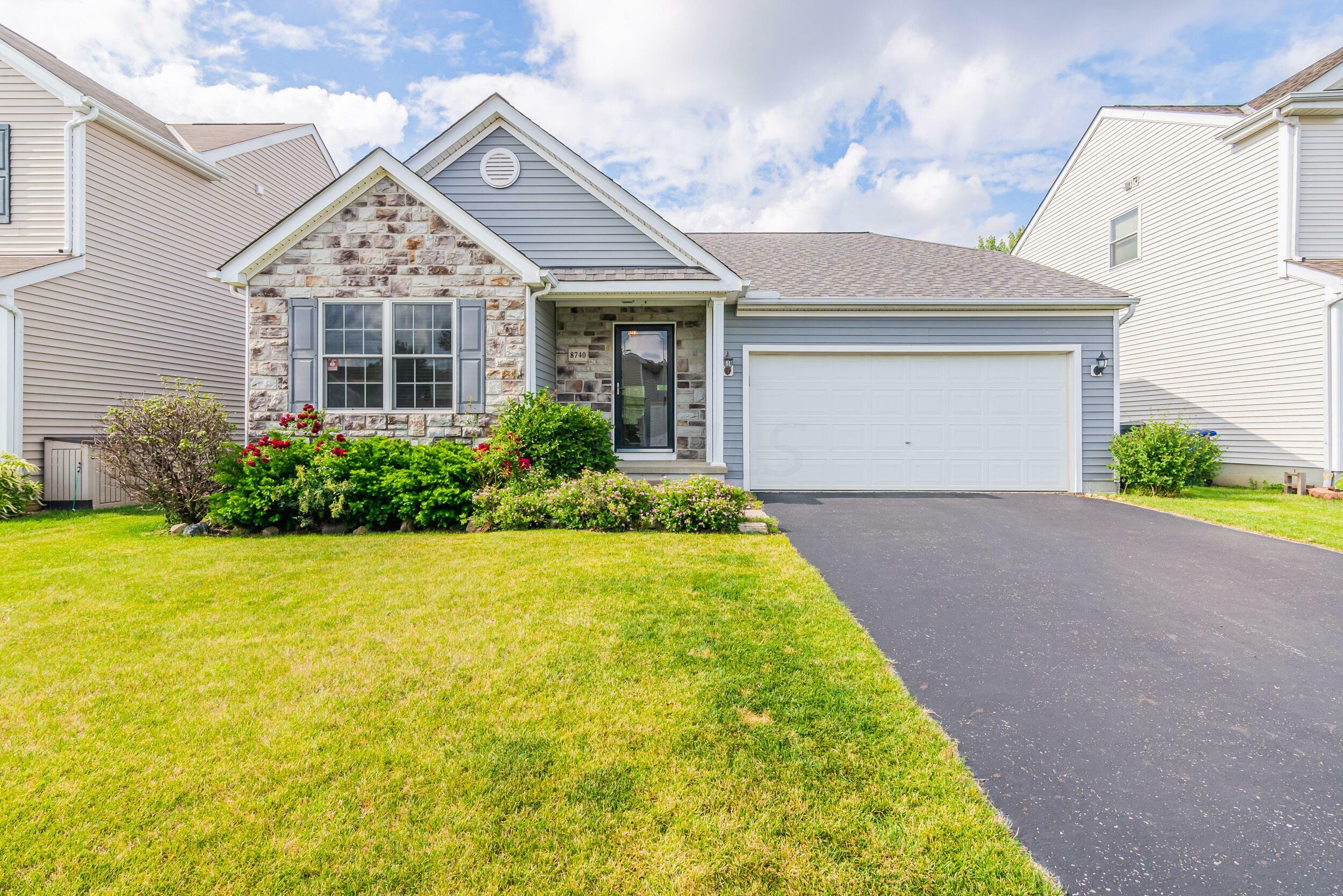 Property Photo: 8740 Brenstuhl Park Drive OH 43004