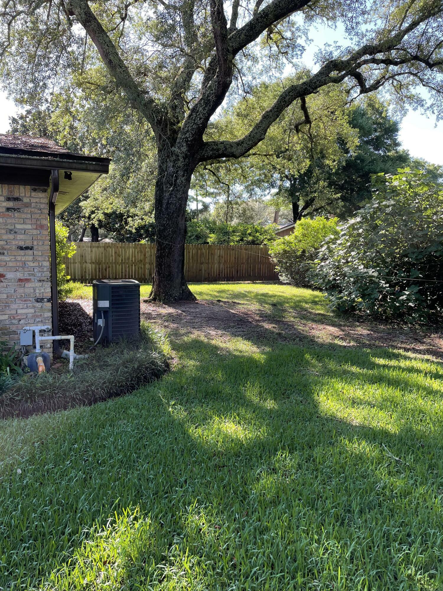 Property Photo:  805 Valparaiso Boulevard  FL 32578 