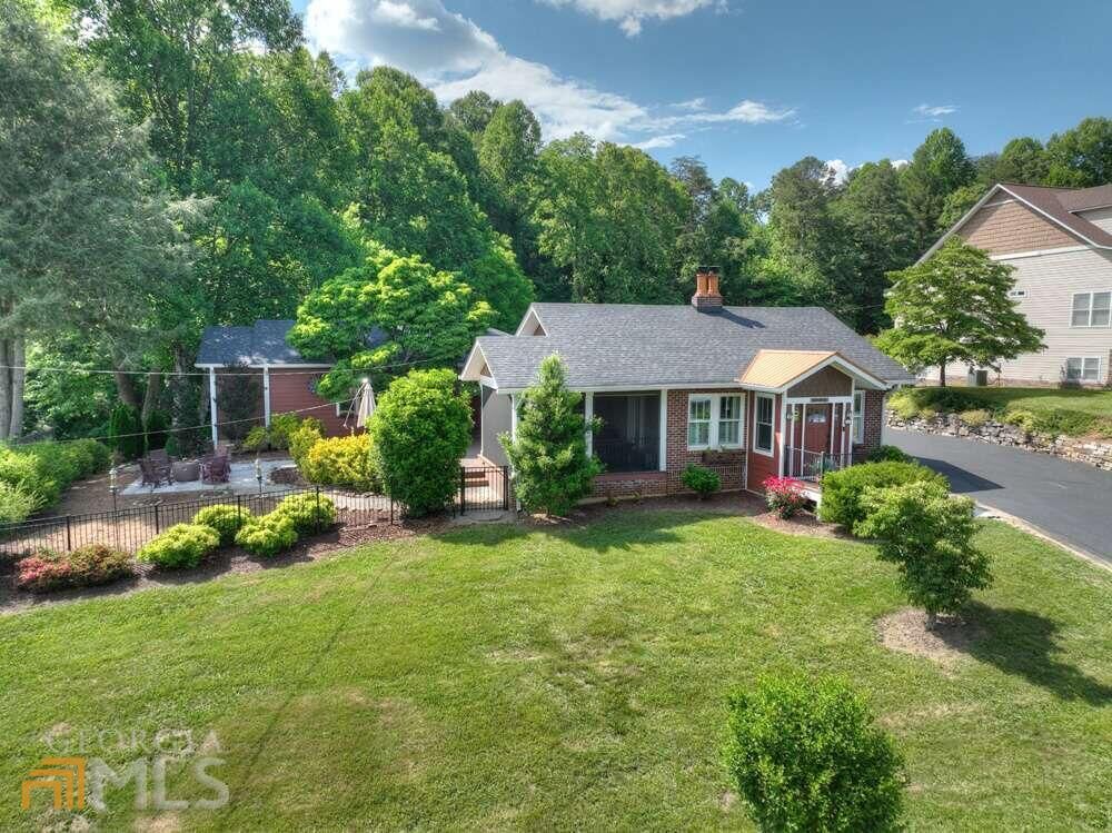 Property Photo: 810 W First Street GA 30513