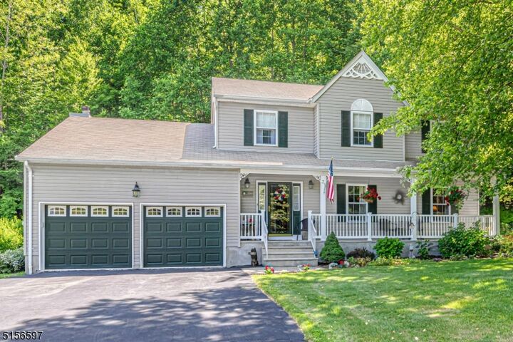 31 Lakeville Rd  Vernon Twp. NJ 07461 photo