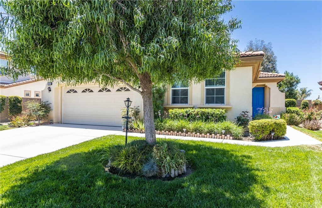 Property Photo:  25871 Mercy Court  CA 92544 