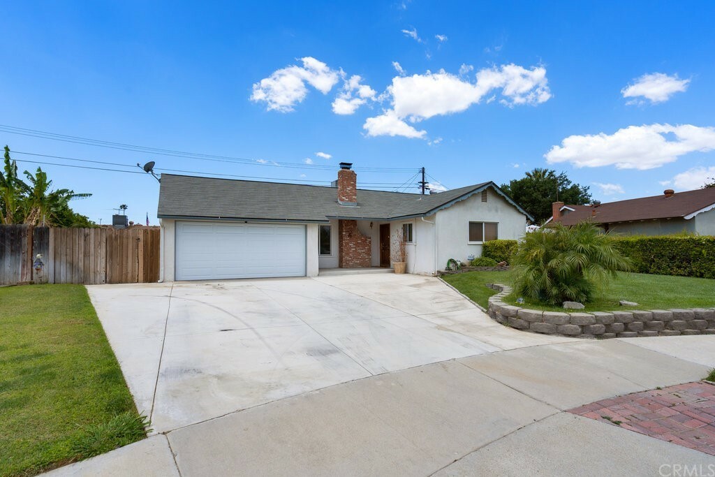 Property Photo:  4766 Warwick Court  CA 92503 