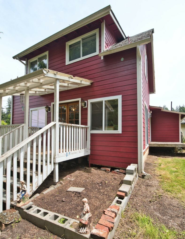 Property Photo:  4972 Naomi Street NW  WA 98311 