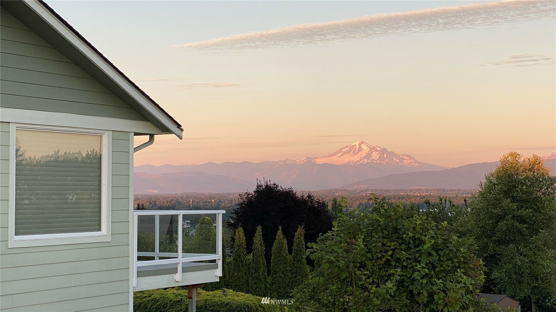 Property Photo: 2609 Mountain View Road WA 98248