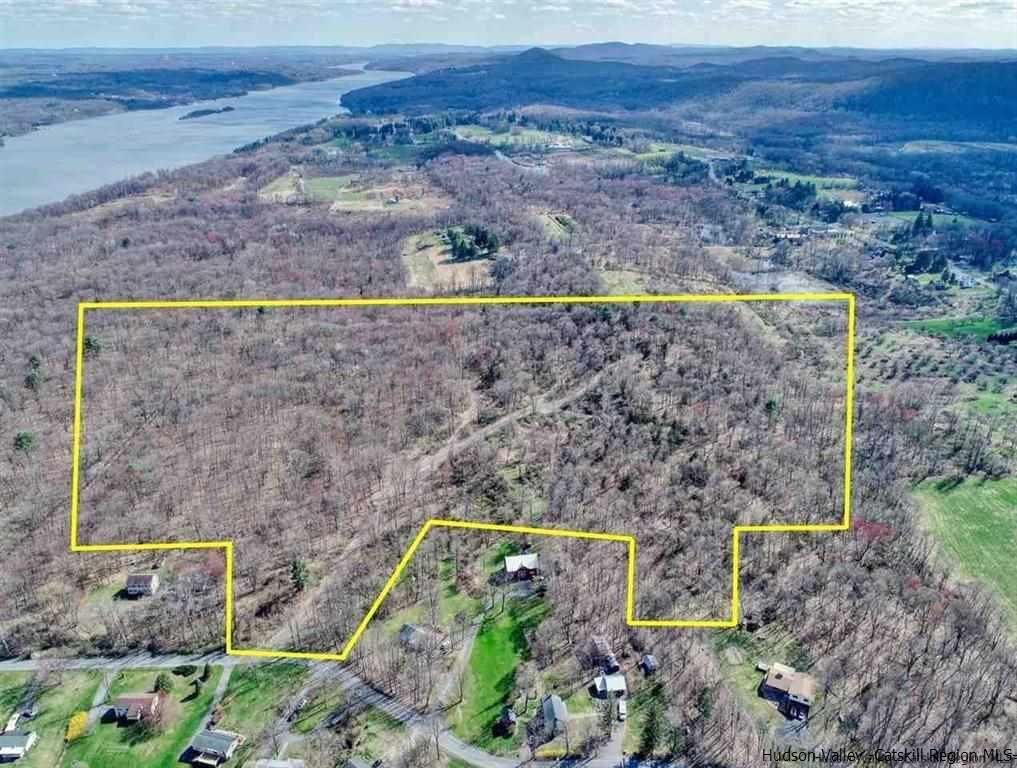 Property Photo:  38 Hudson  NY 12487 