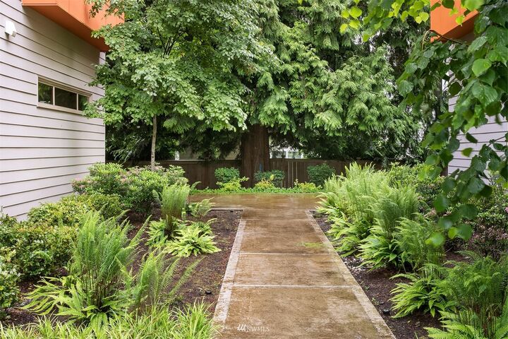 Property Photo:  1593 163rd Place NE H3  WA 98008 