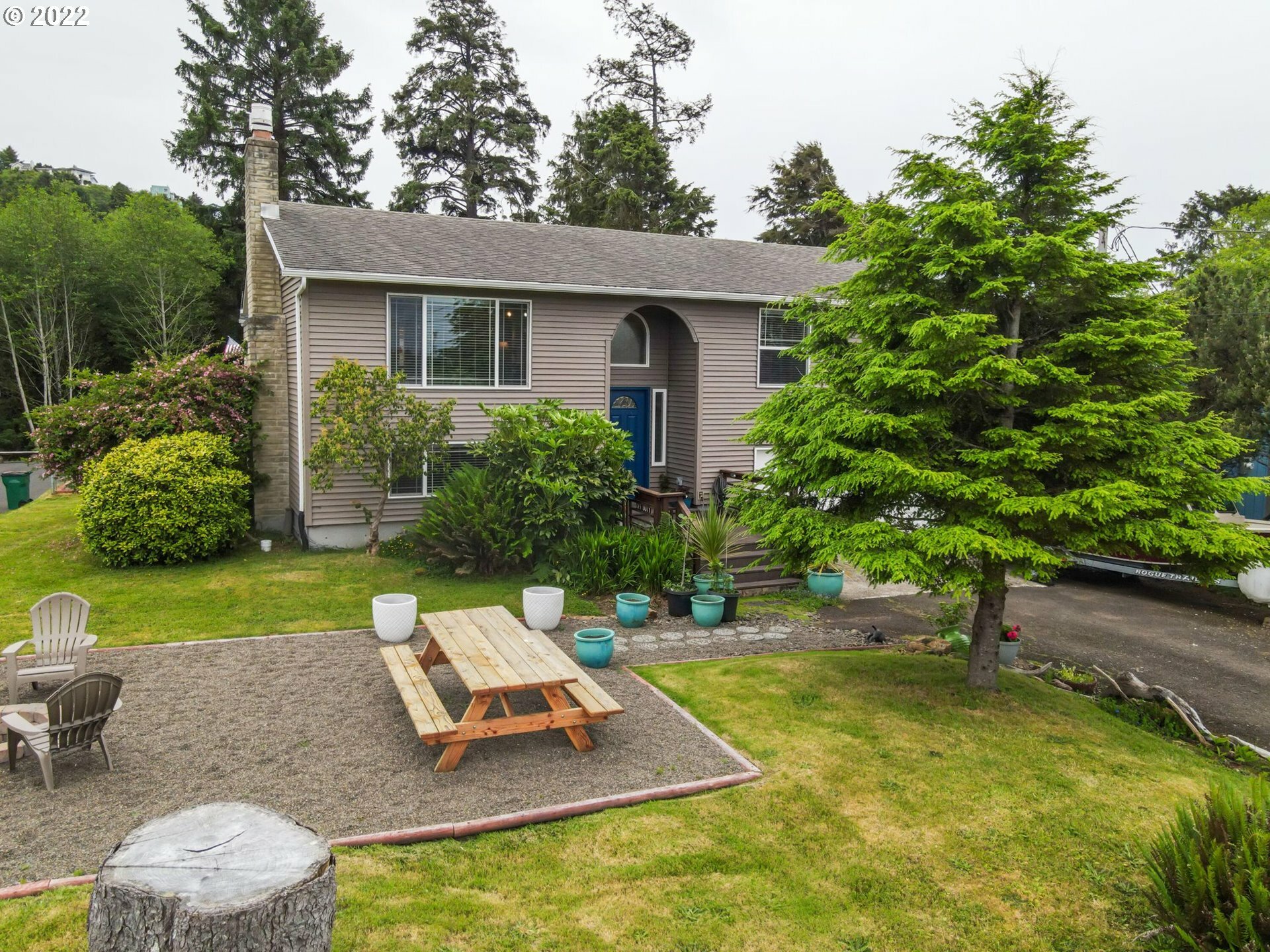 Property Photo: 610 S Nehalem Ave OR 97136