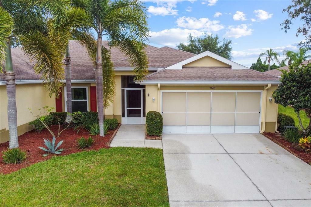 Property Photo:  1240 Corinth Greens Drive 17  FL 33573 