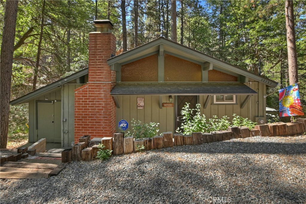 Property Photo:  32757 Tulip Lane  CA 92382 